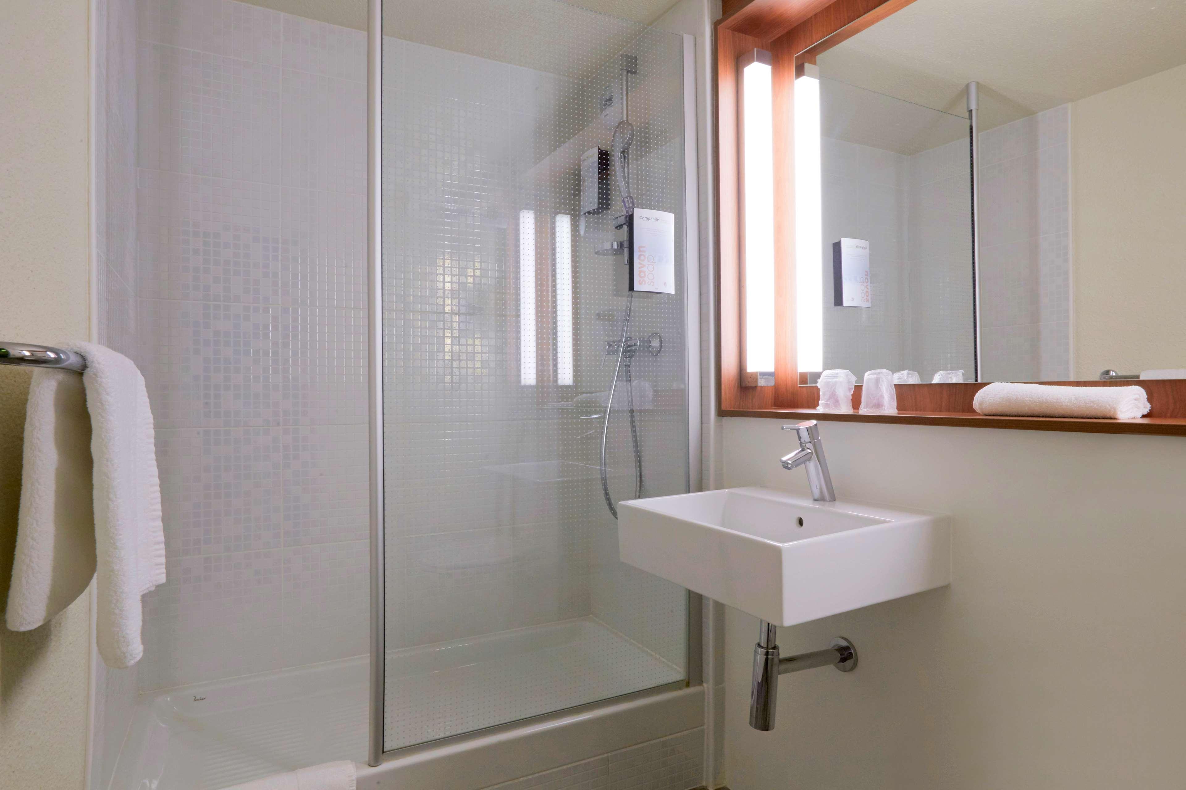 B&B Hotel Roissy - Saint Witz Ex-Campanile Roissy - Saint Witz Екстер'єр фото