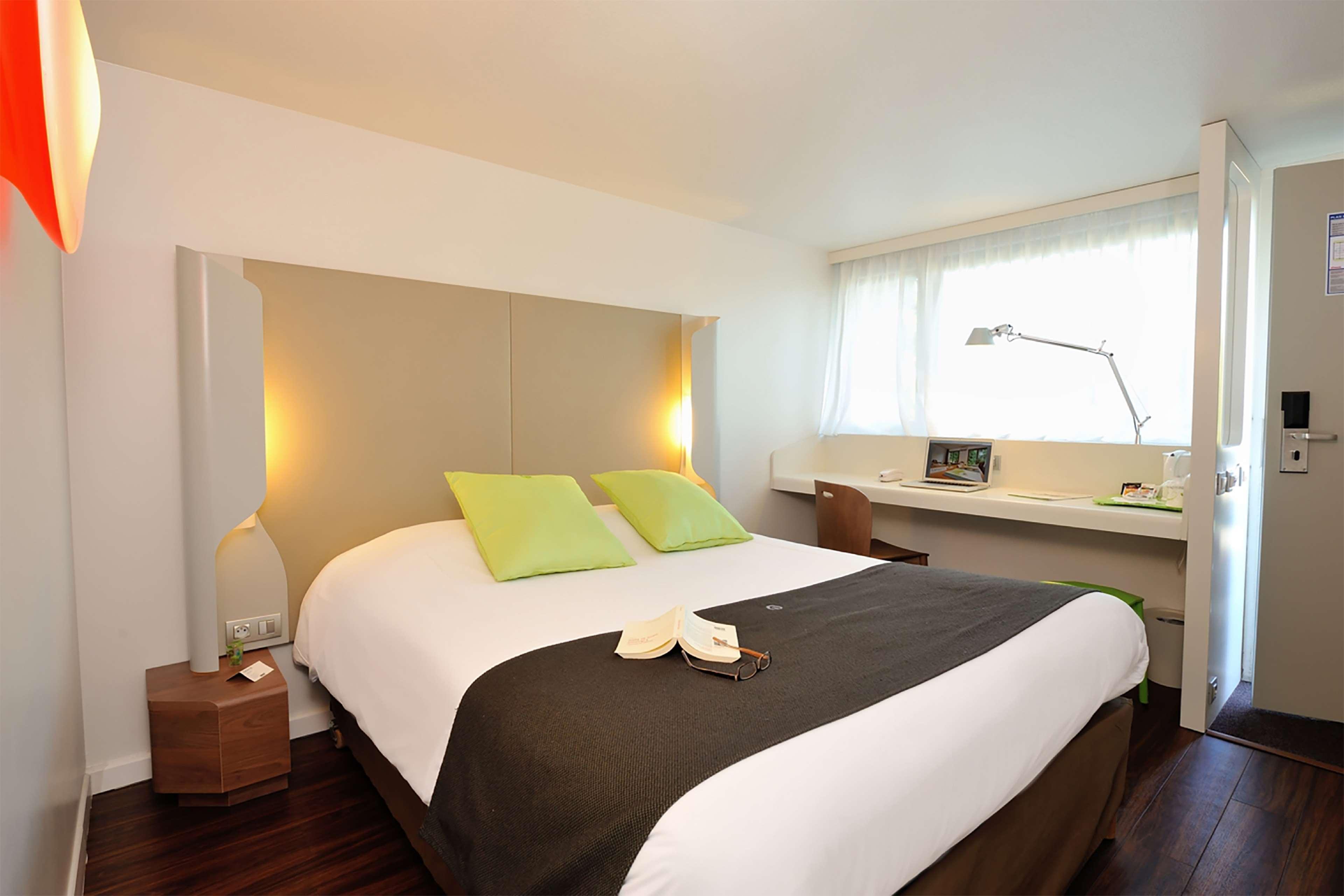B&B Hotel Roissy - Saint Witz Ex-Campanile Roissy - Saint Witz Екстер'єр фото