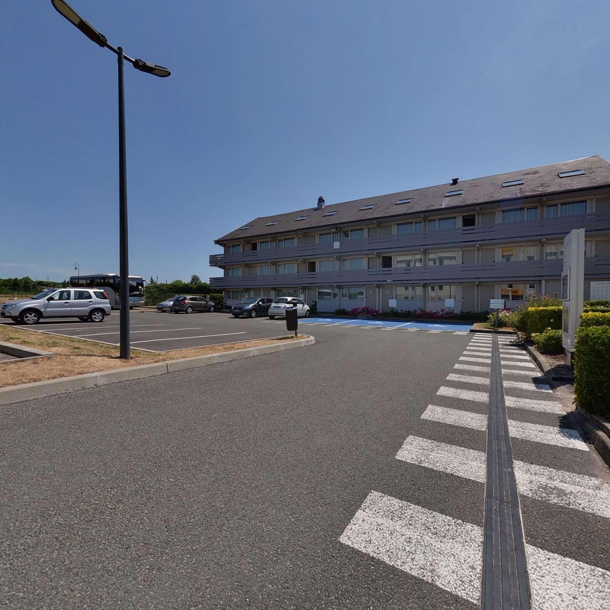 B&B Hotel Roissy - Saint Witz Ex-Campanile Roissy - Saint Witz Екстер'єр фото