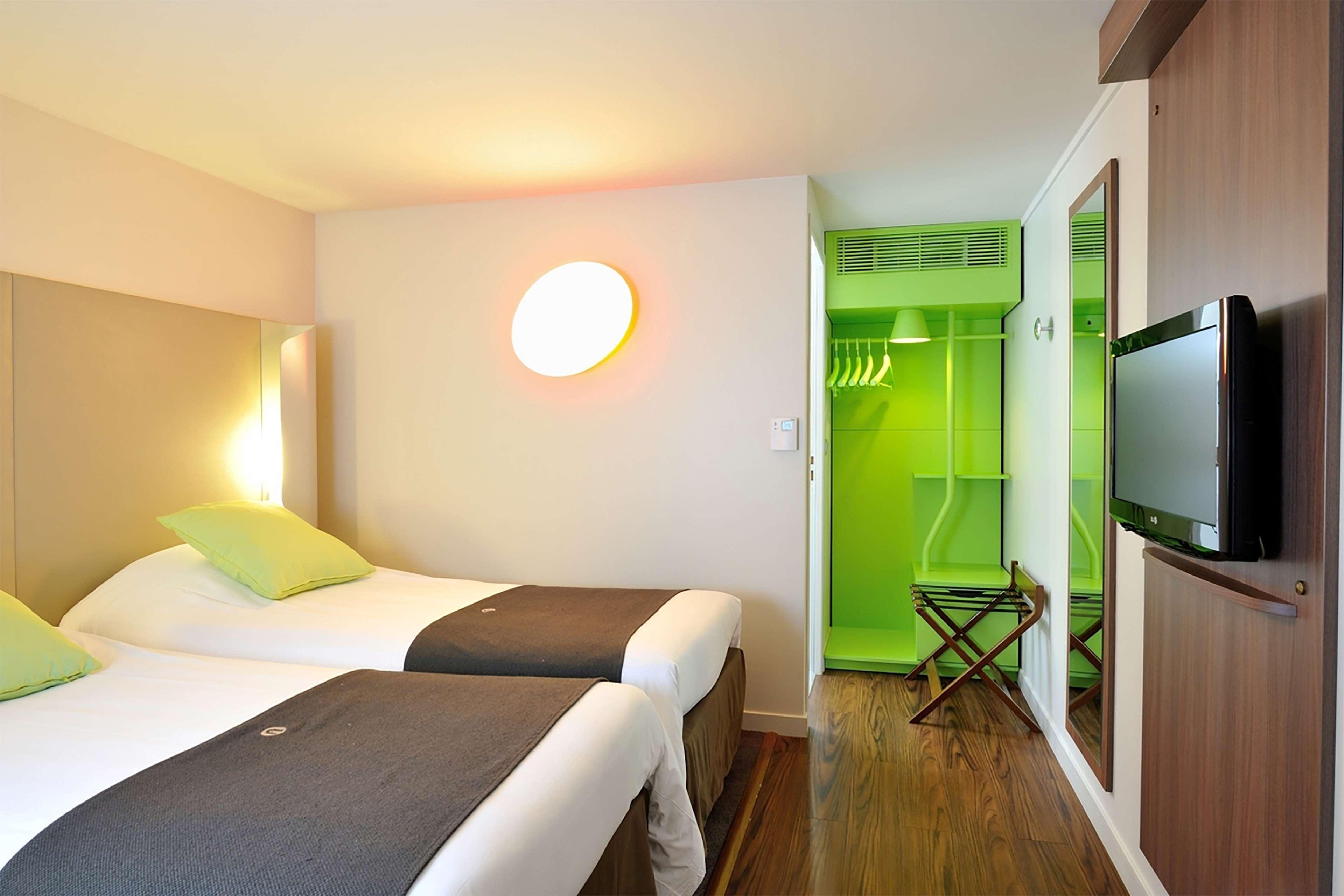 B&B Hotel Roissy - Saint Witz Ex-Campanile Roissy - Saint Witz Екстер'єр фото