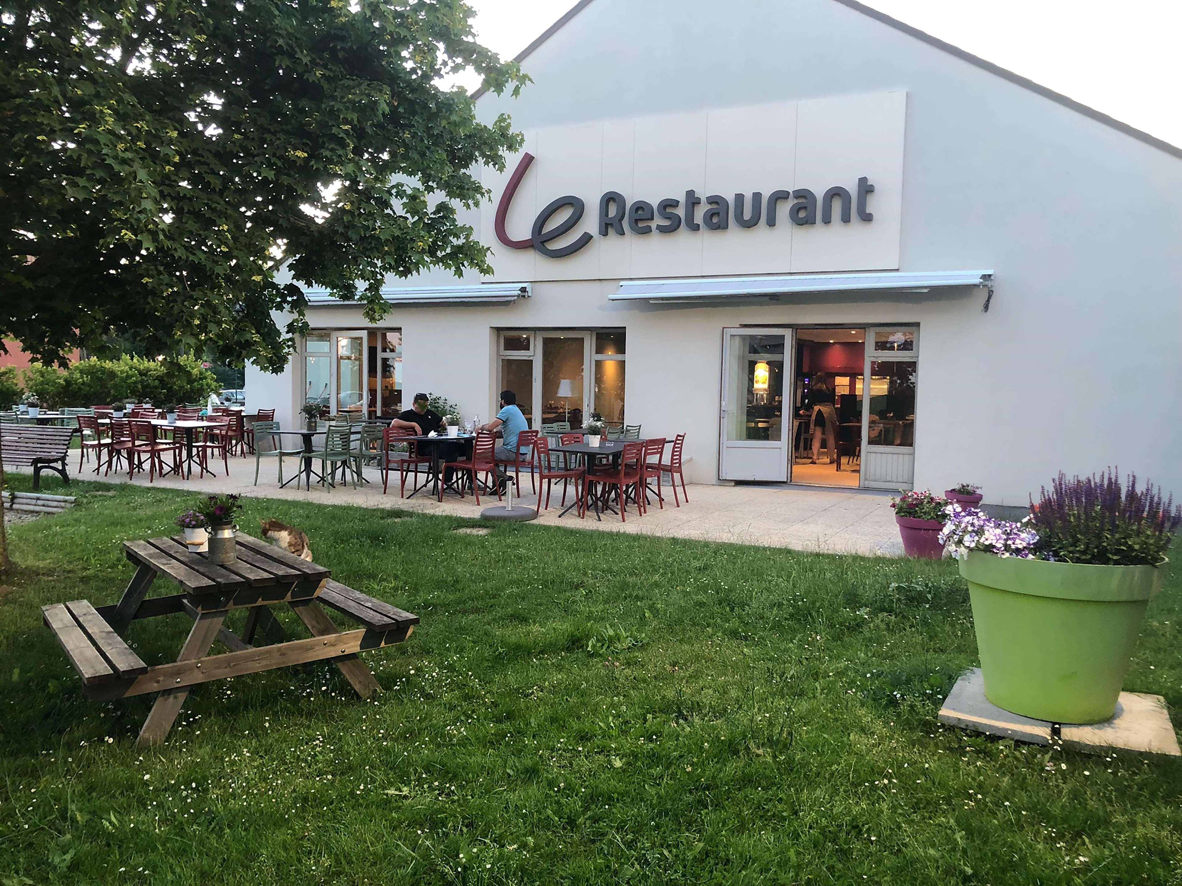 B&B Hotel Roissy - Saint Witz Ex-Campanile Roissy - Saint Witz Екстер'єр фото