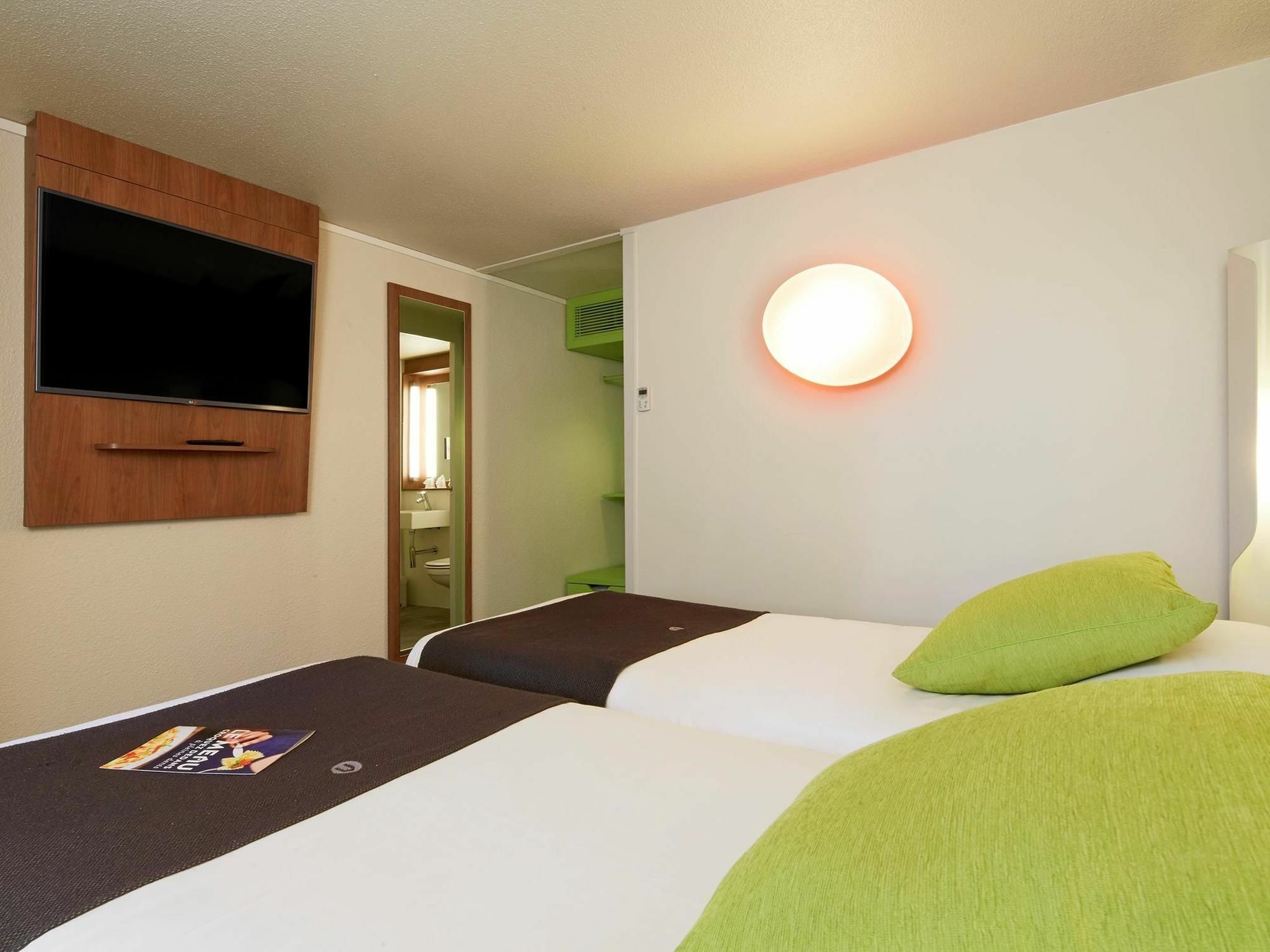 B&B Hotel Roissy - Saint Witz Ex-Campanile Roissy - Saint Witz Екстер'єр фото